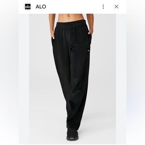 NWOT ALO Yoga Velour Baller Pants in Black Size XS